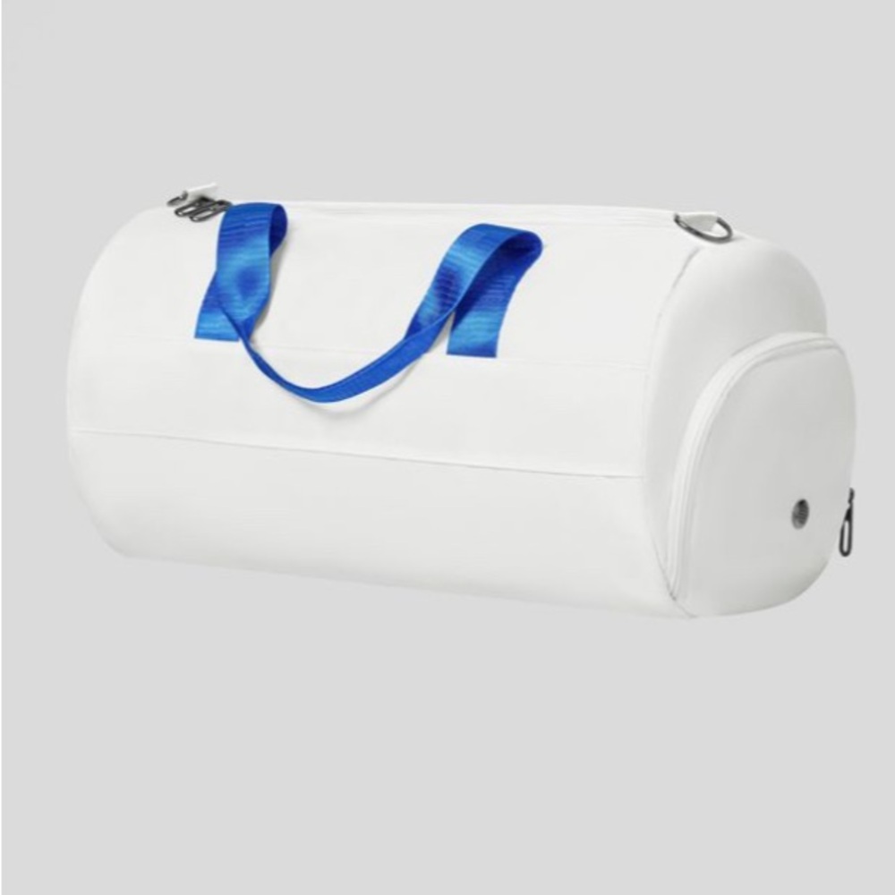 White gym bag